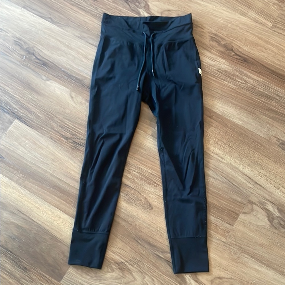 Vuori Black Leggings